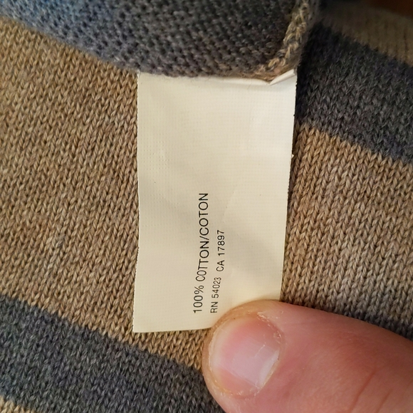 Men's sweater. Gap factory. Medium. Tan with blue stripes. - Picture 4 of 4